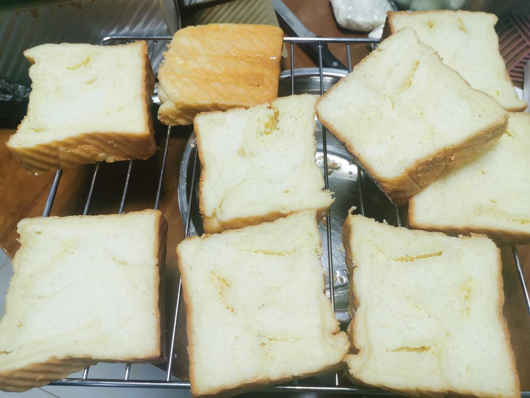 奶酥吐司（家庭版爸爸糖奶酥吐司）