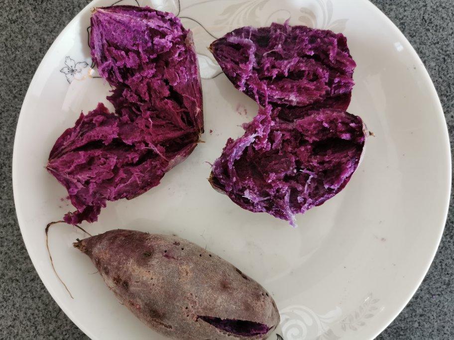 【健康三餐】简单好吃的微波炉烤红薯