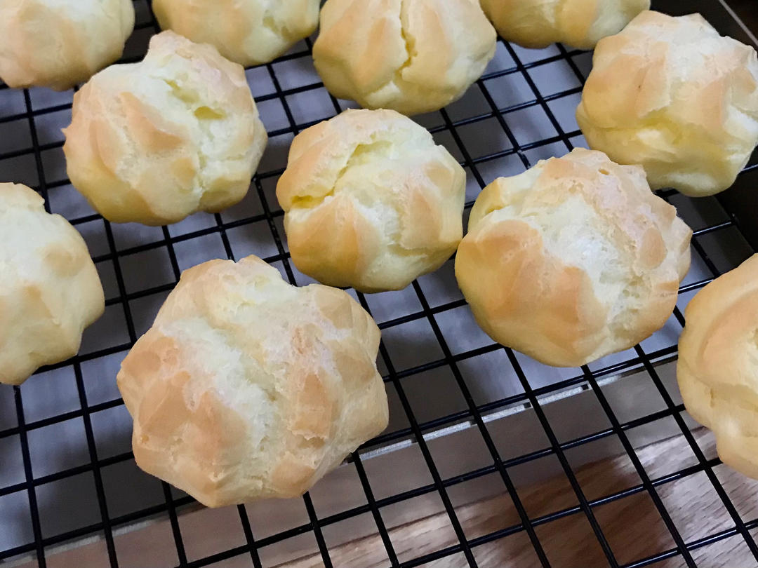 简单易成功的奶油小泡芙做法
