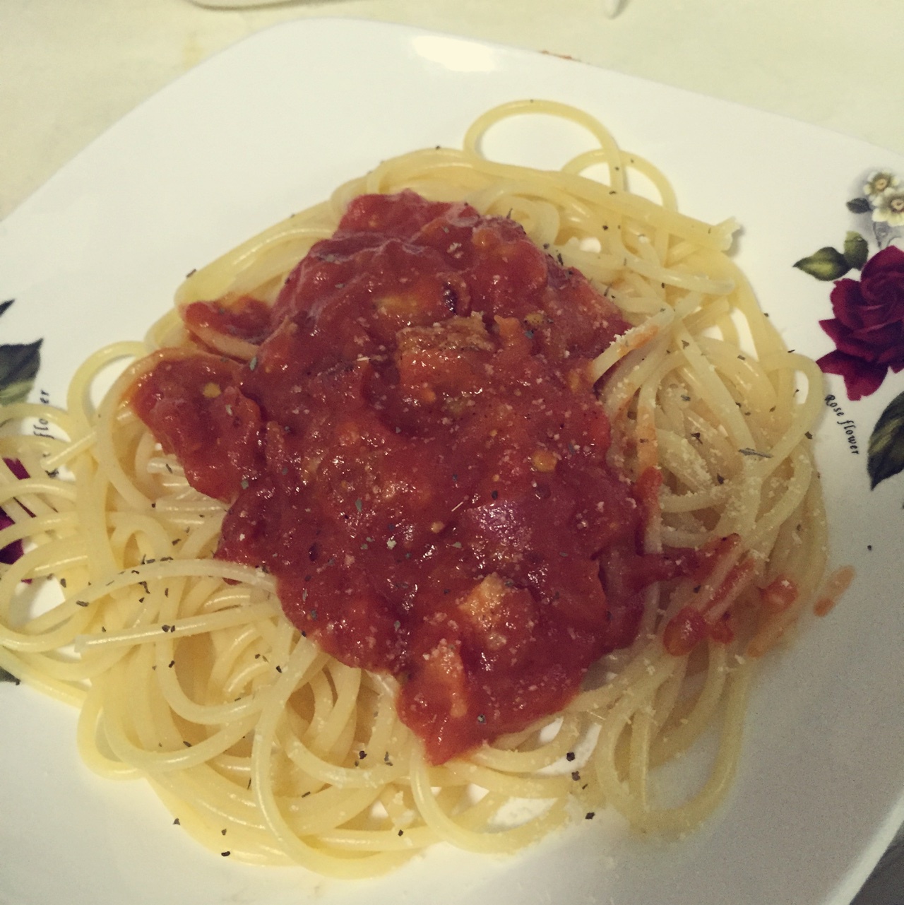 蕃茄蘑菇肉酱意大利面