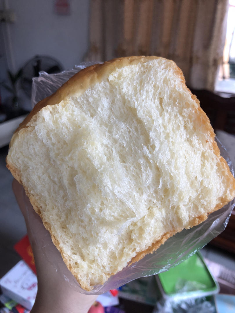 基本鲜奶吐司