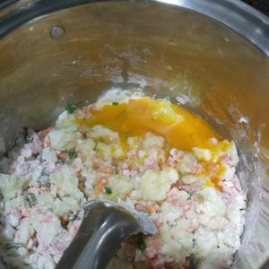 马铃薯/土豆饼🍘鸡蛋火腿胡萝卜早餐饼的做法 步骤5
