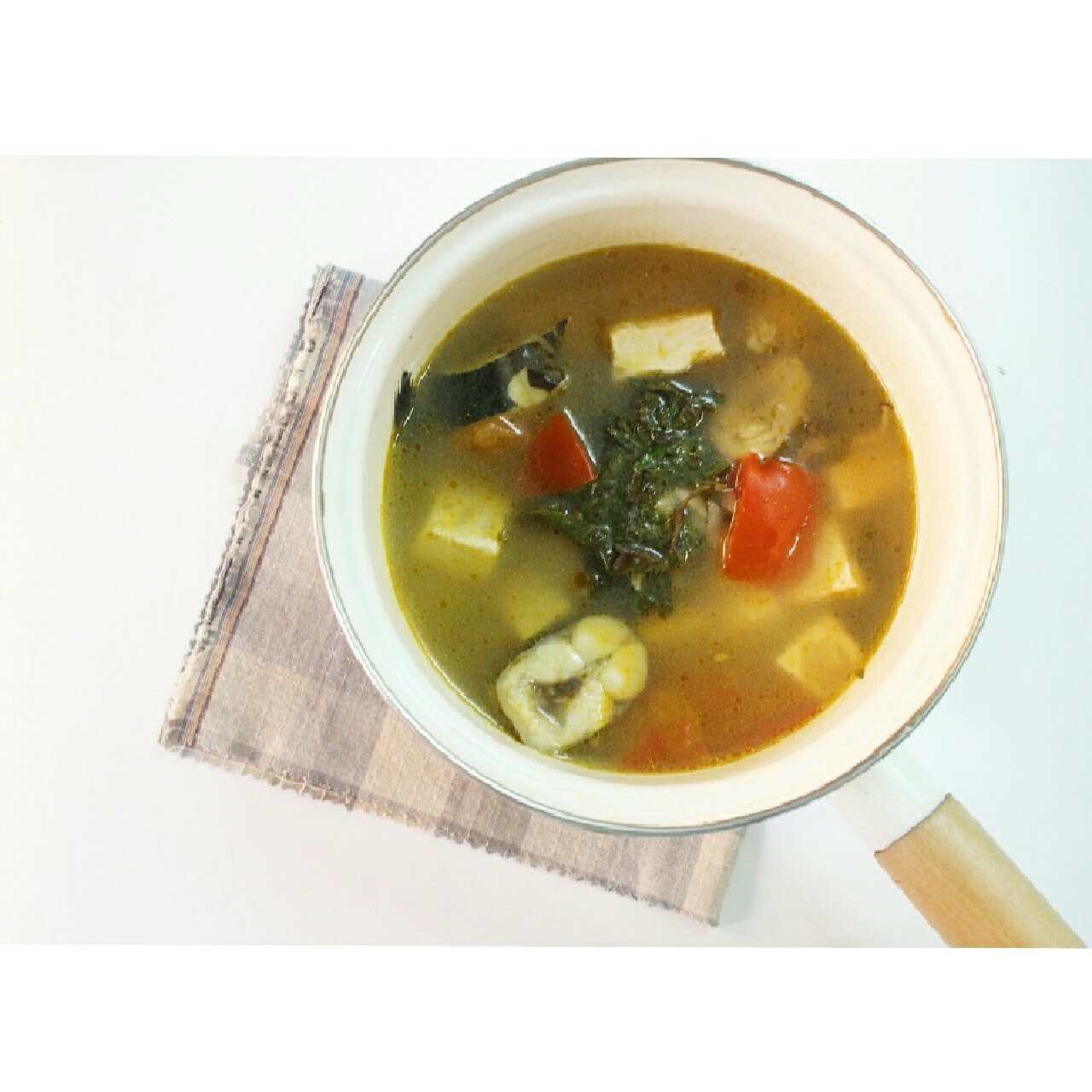番茄豆腐黄骨鱼汤