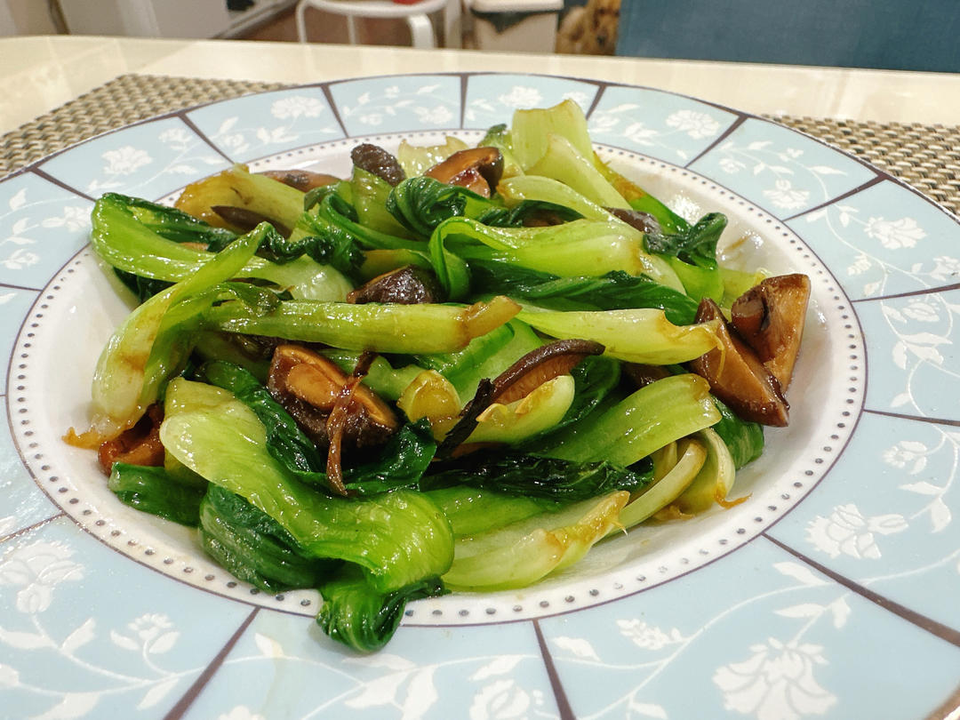 比肉还好吃的——蚝油香菇油菜