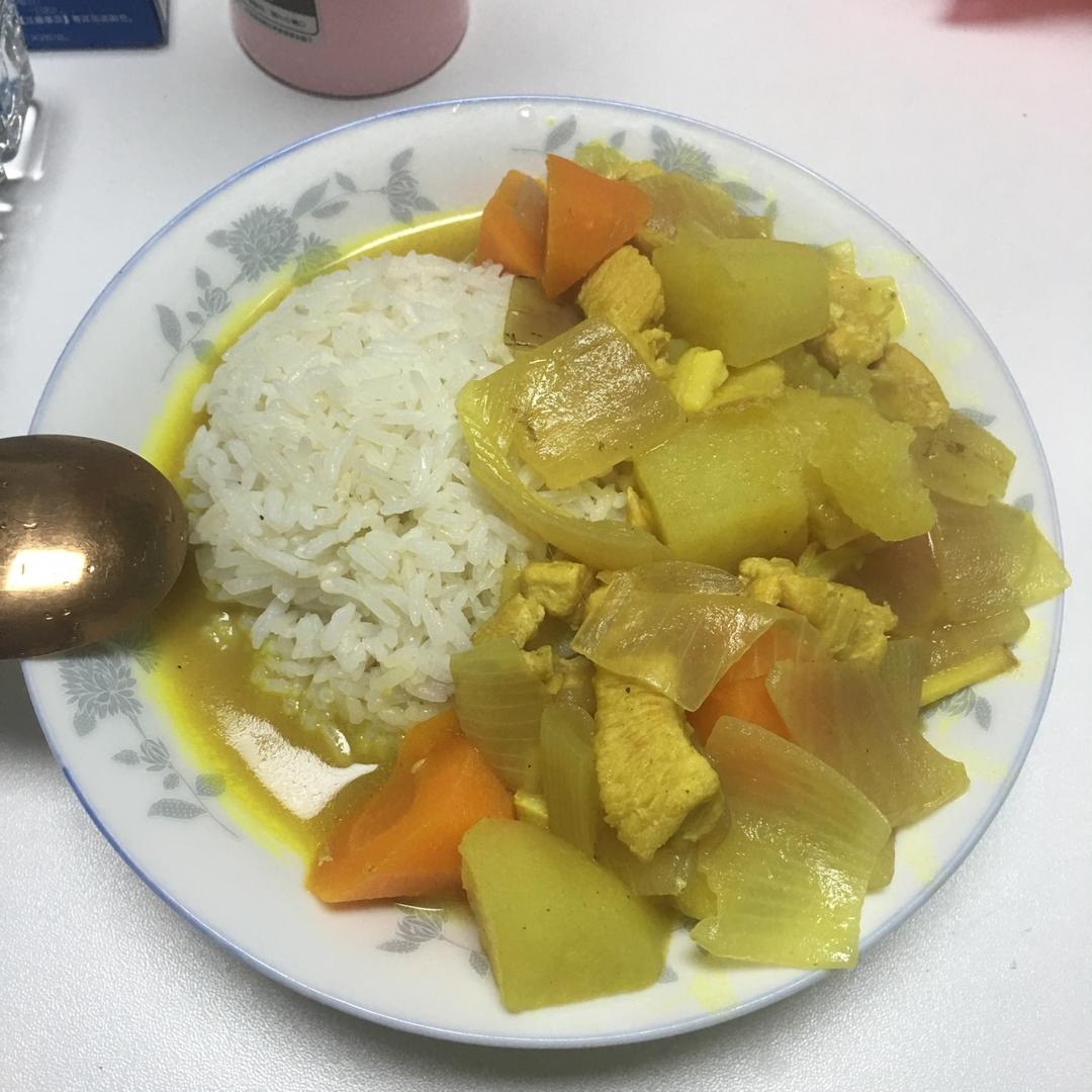 咖喱鸡肉饭