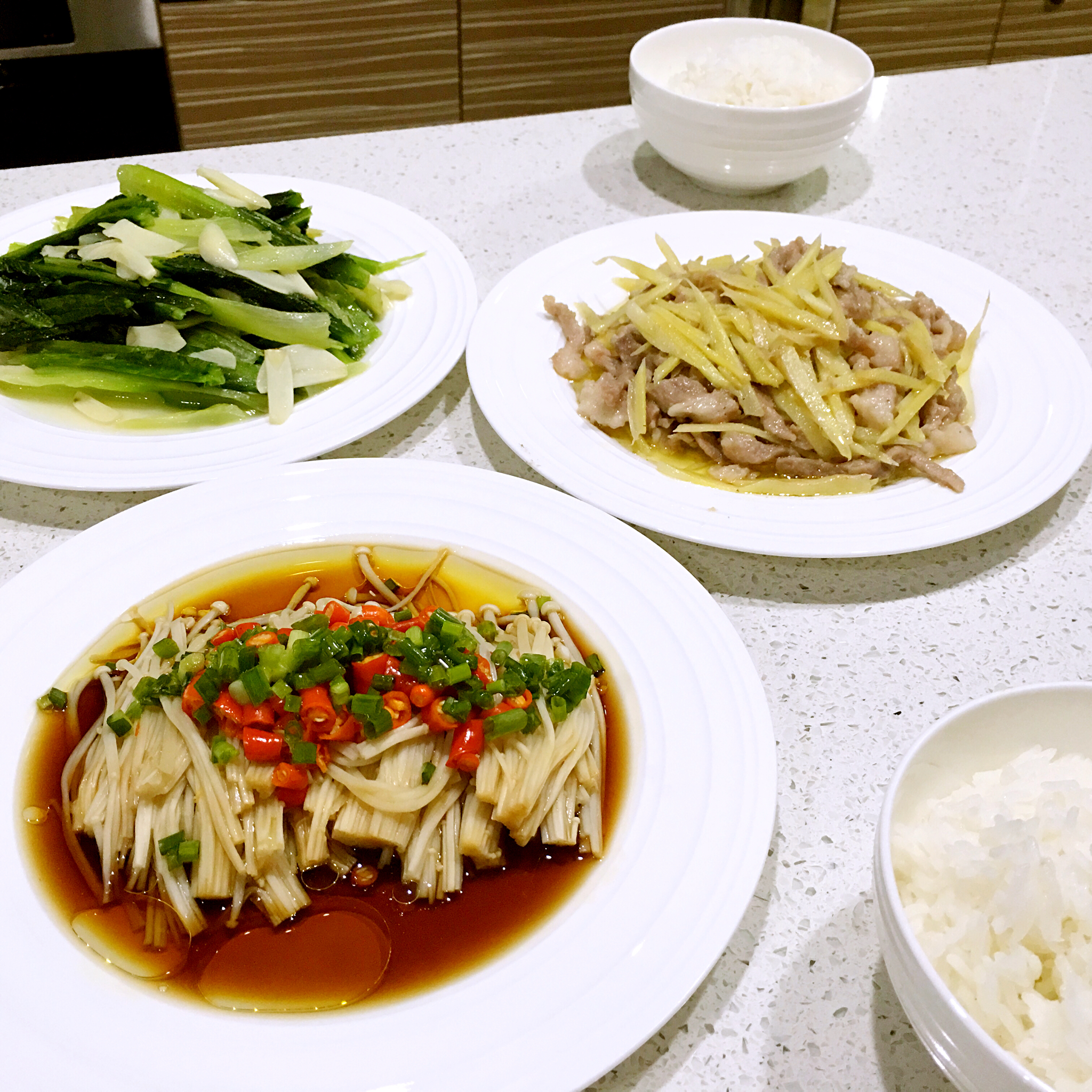 剁椒金针菇