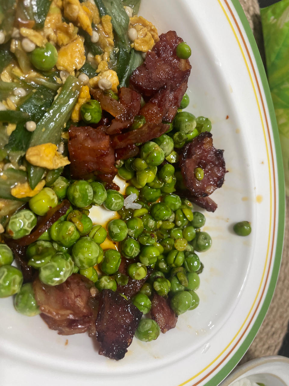 青豆炒腊肠