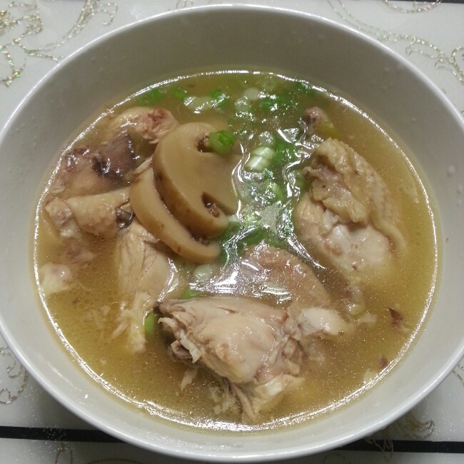 松茸土鸡汤