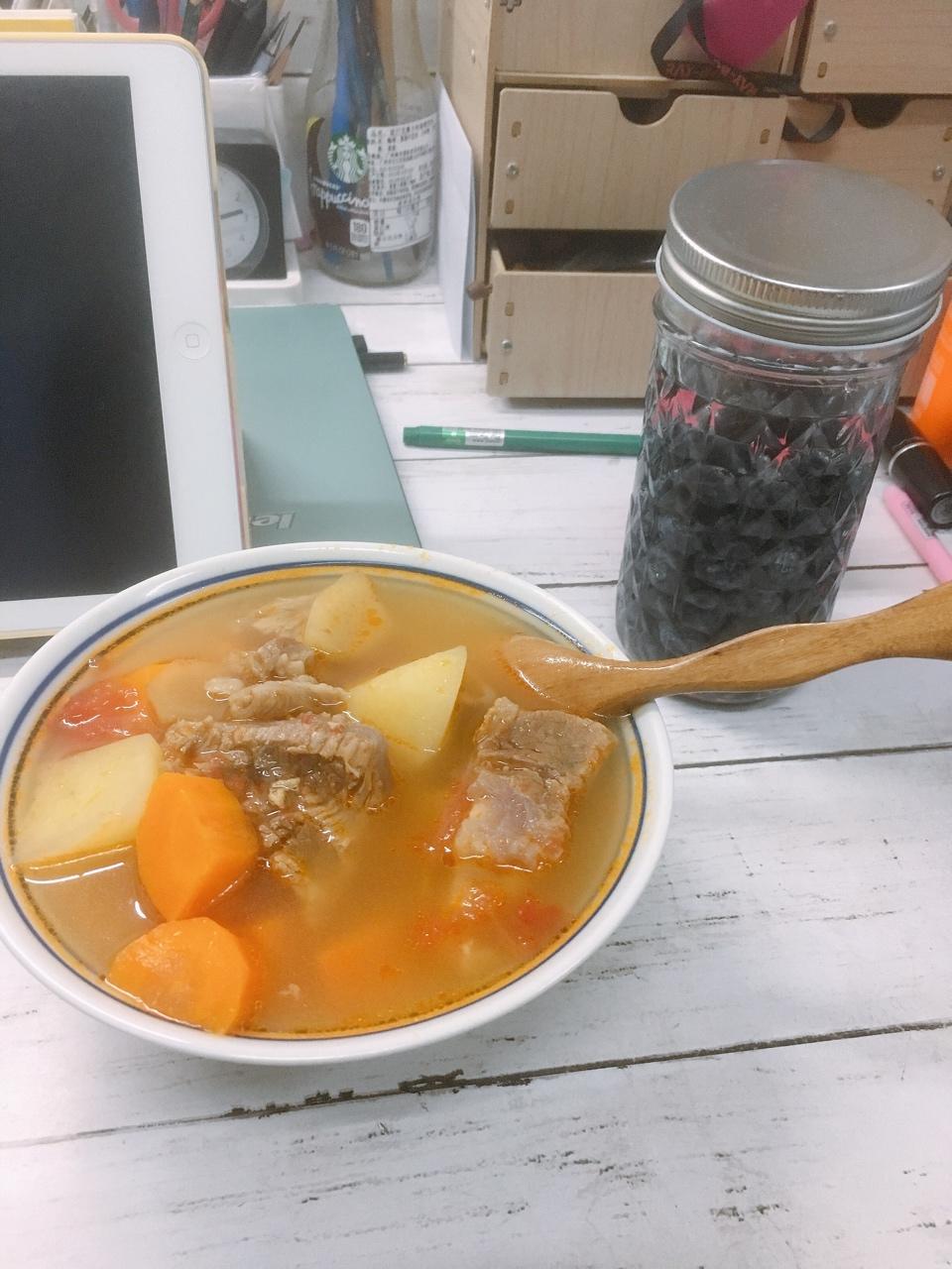 土豆番茄牛腩汤