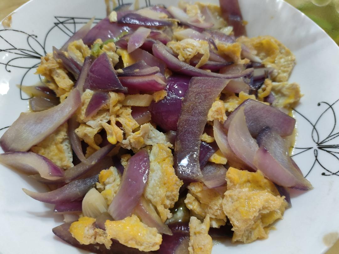 降压防癌的好食材  洋葱炒鸡蛋