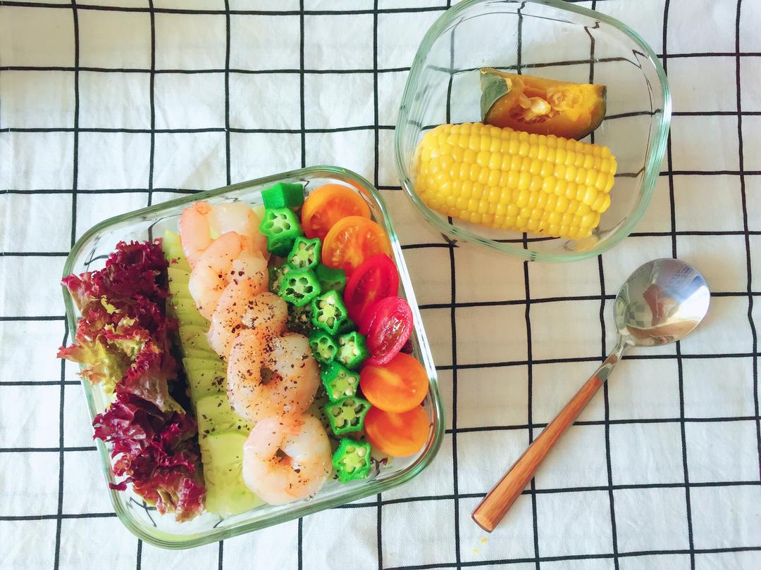 蔬菜沙拉（减脂排毒餐）的做法