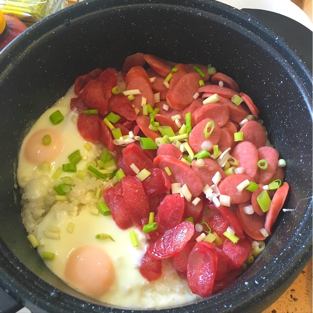 香肠煲仔饭