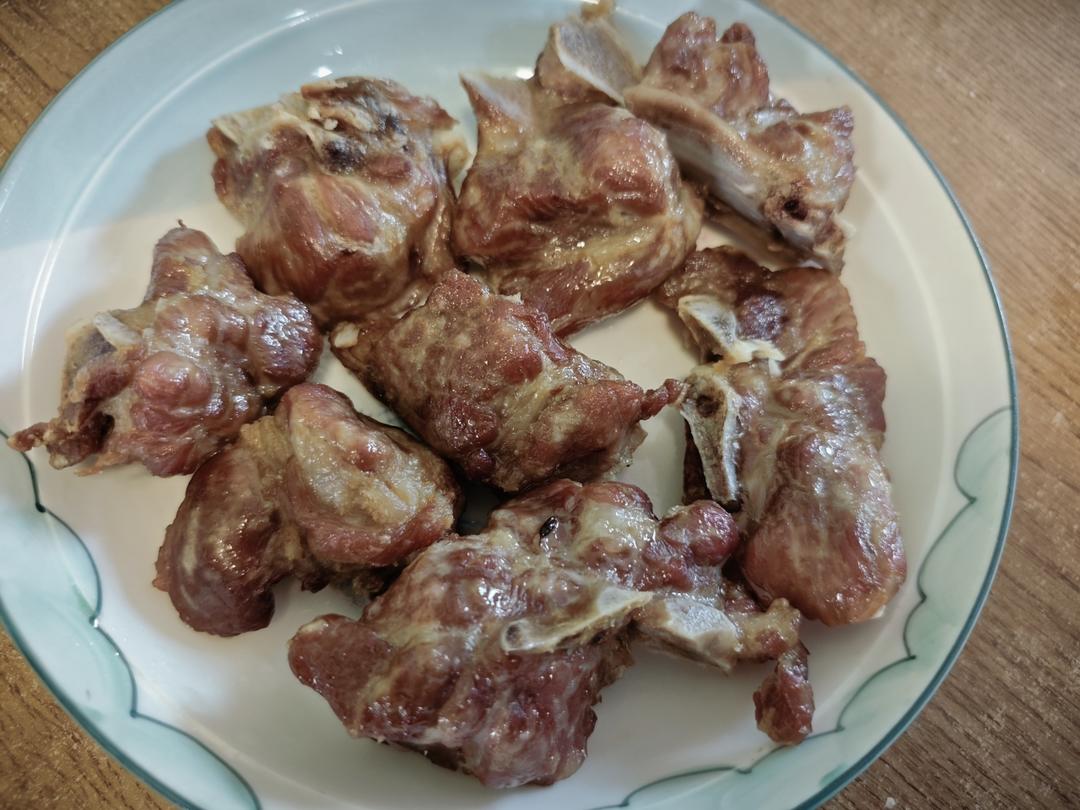 自制咸烧骨/咸骨，补阴、平虚火、不生湿，煮汤煮粥最香