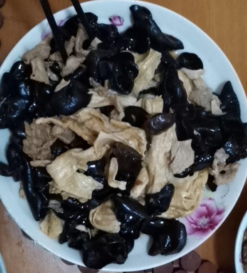 肉炒腐竹木耳