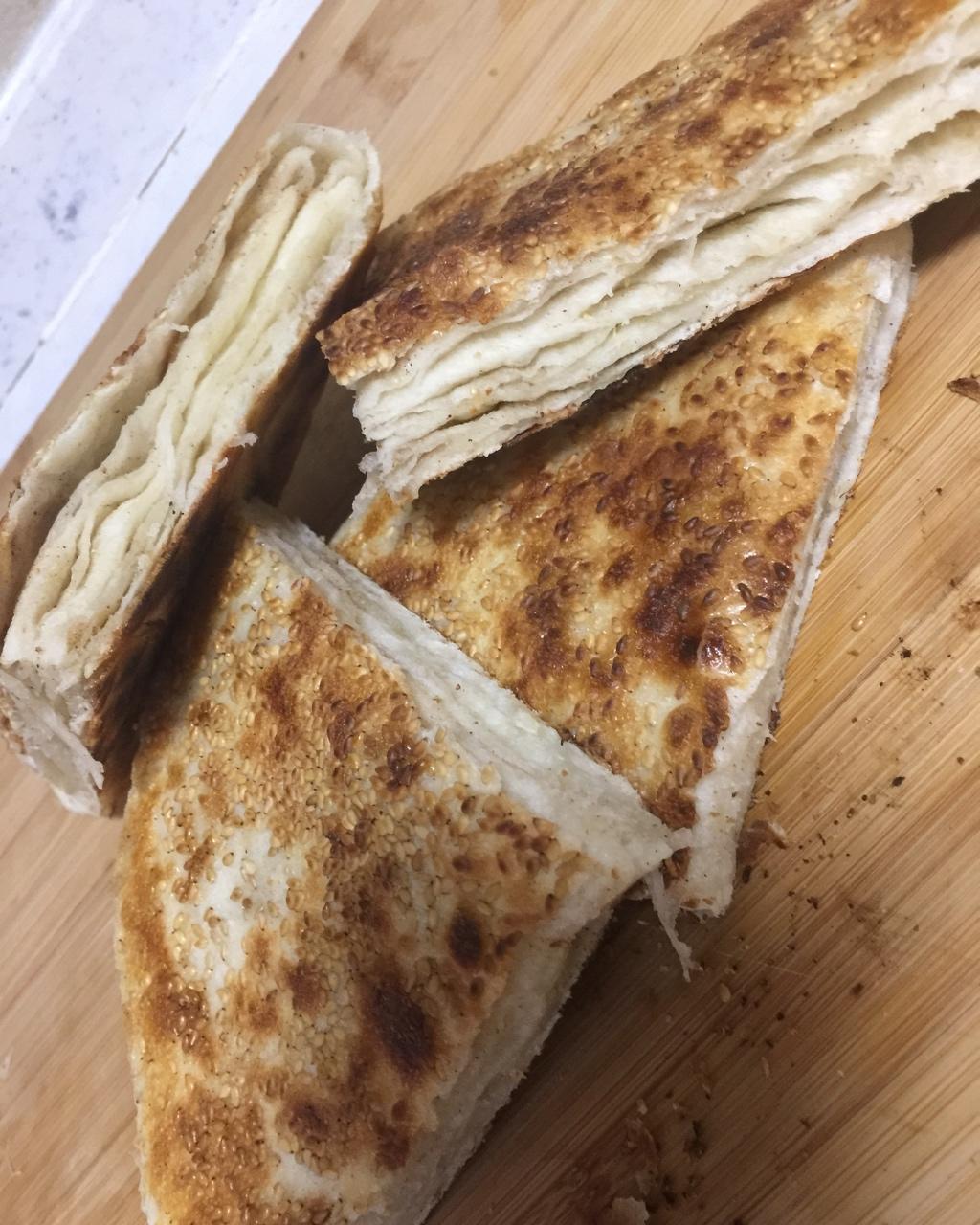 椒盐发面饼 Sesame Pancake