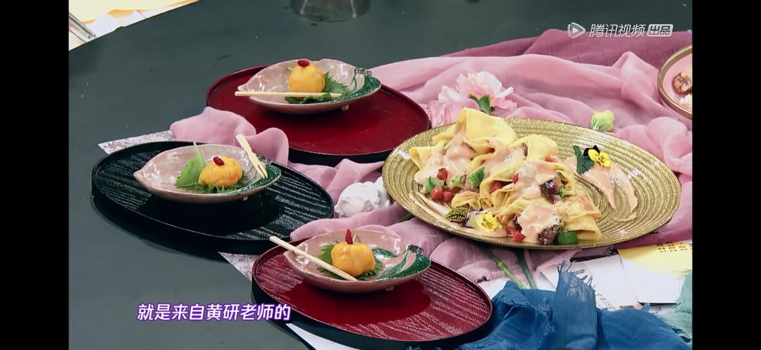 拜托了冰箱，南瓜糯米团子，         中式鲜蔬可丽饼的做法