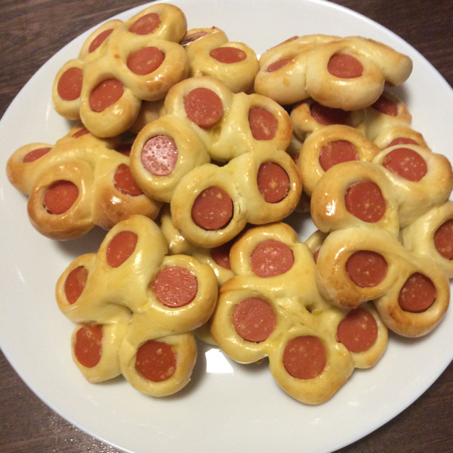 小颖子1234567做的香肠花式面包