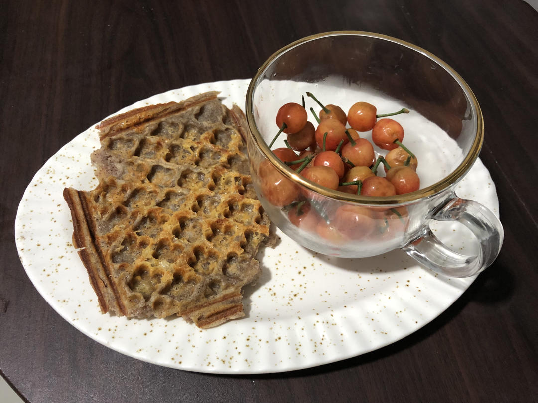 酸奶糯米华夫饼