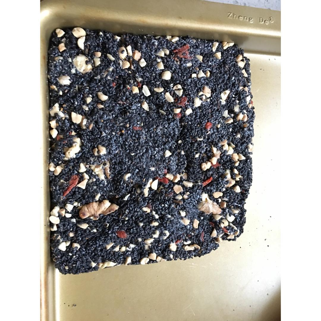 枸杞核桃花生黑芝麻片