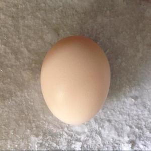 一个鸡蛋 多个煎蛋的做法 步骤1