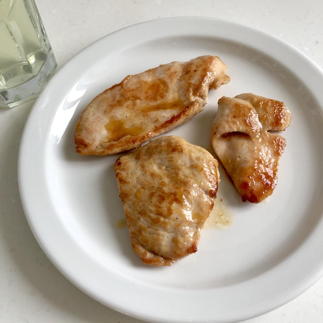 【嫩煎鸡胸肉】