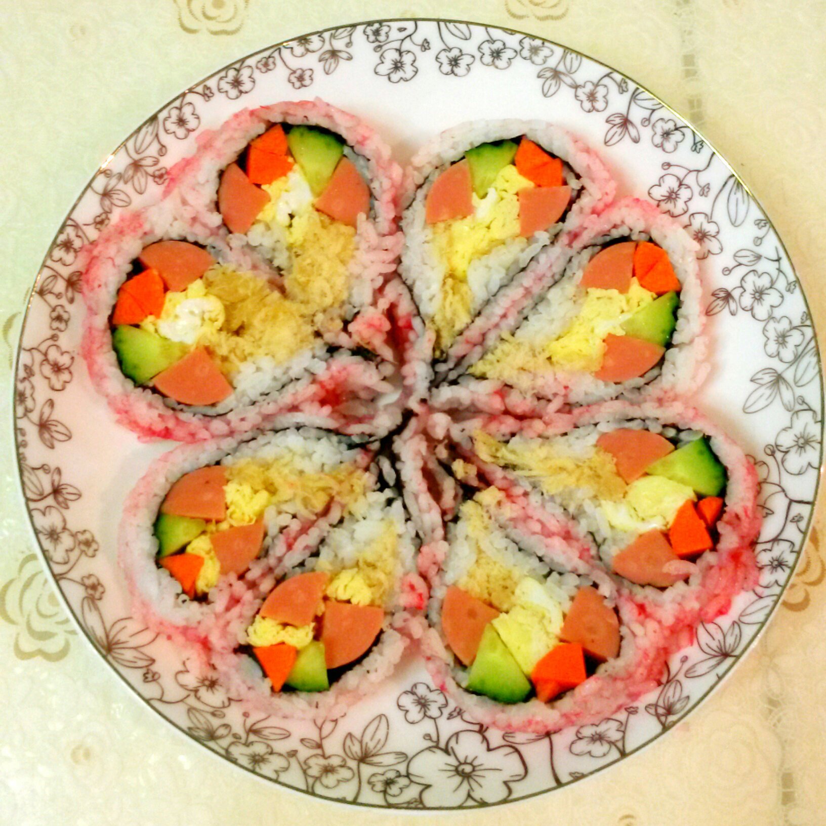 餐桌上的春意----樱花寿司