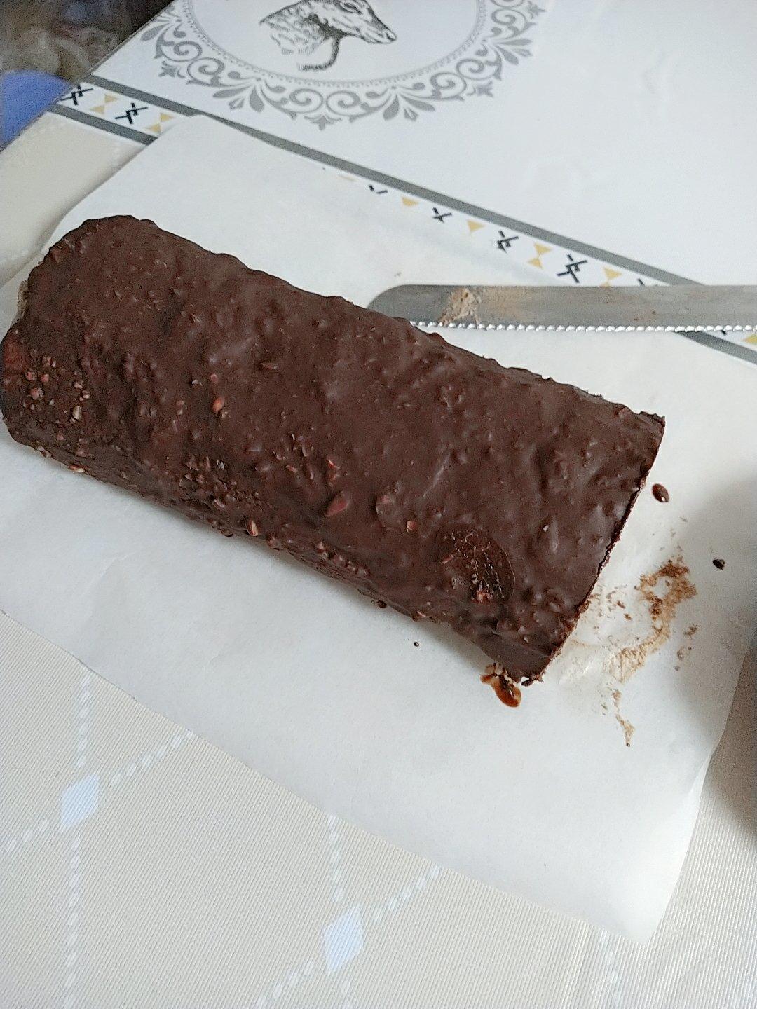 🍫梦龙蛋糕卷. 巧克力脆皮蛋糕卷 by pink-rabbit