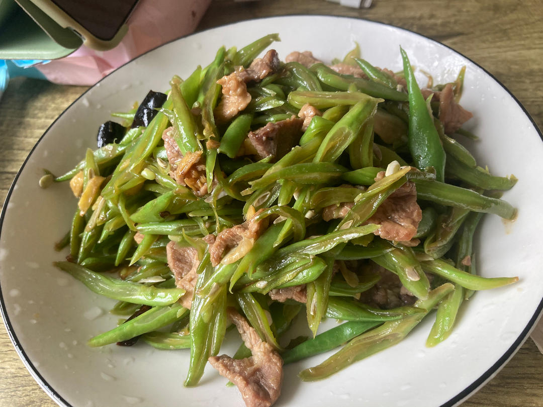 炒肉就得嫩—豆角炒肉（四季豆）