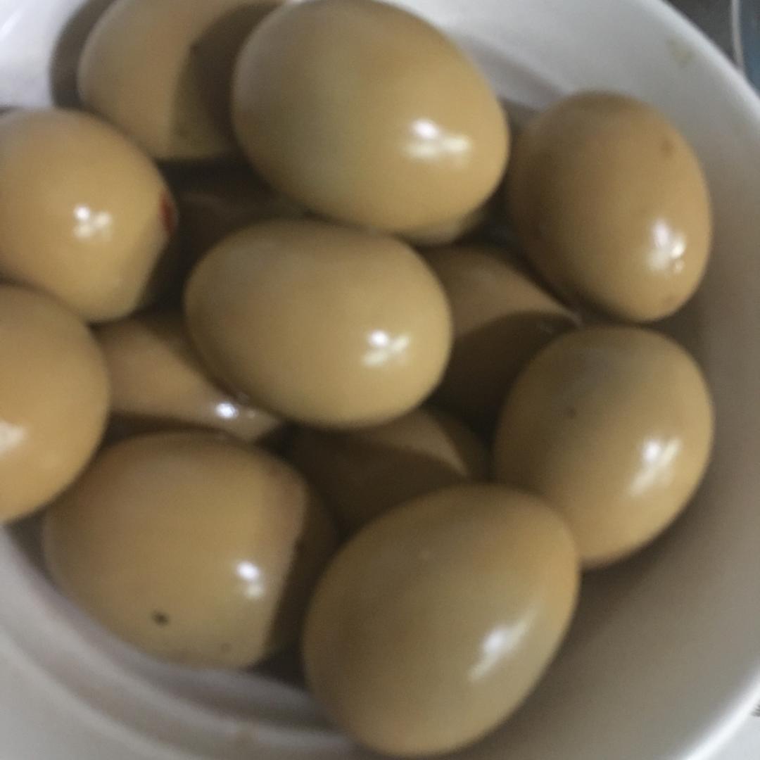 卤蛋一点都不逊