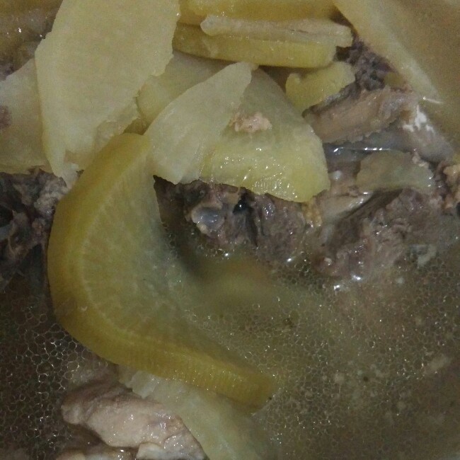 萝卜排骨汤