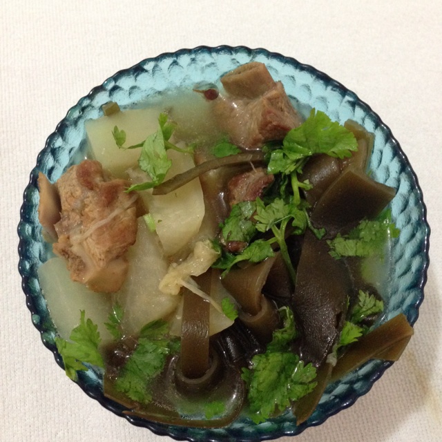 海带萝卜排骨汤