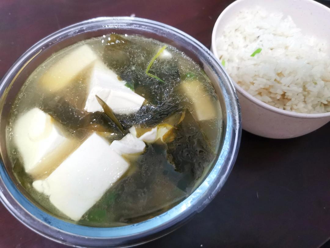 排油减脂海带豆腐汤