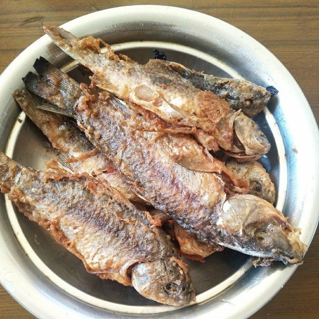 炸小鱼