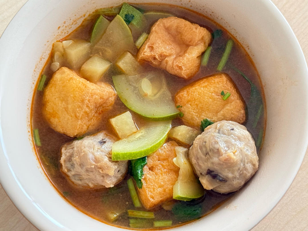 办公室肉丸豆泡大酱汤