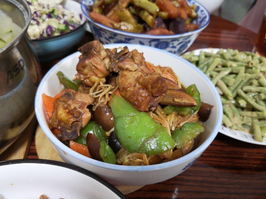 黄焖鸡米饭