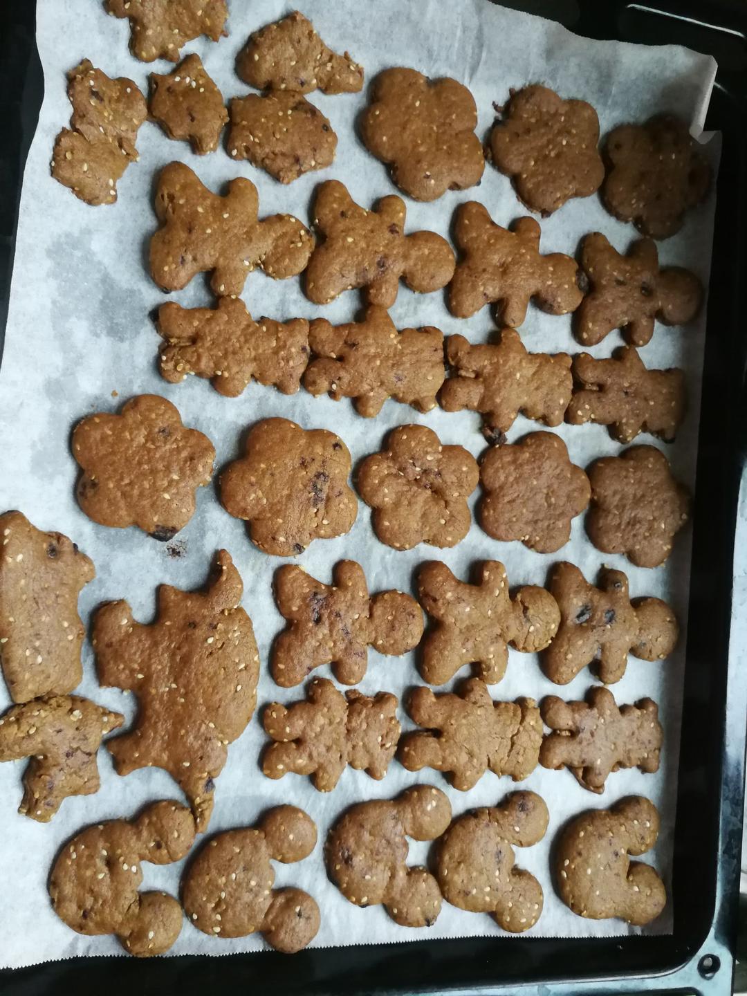 红糖黑芝麻饼干—酥脆无黄油快手版