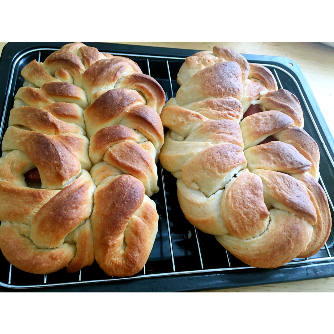 淡奶油豆沙面包