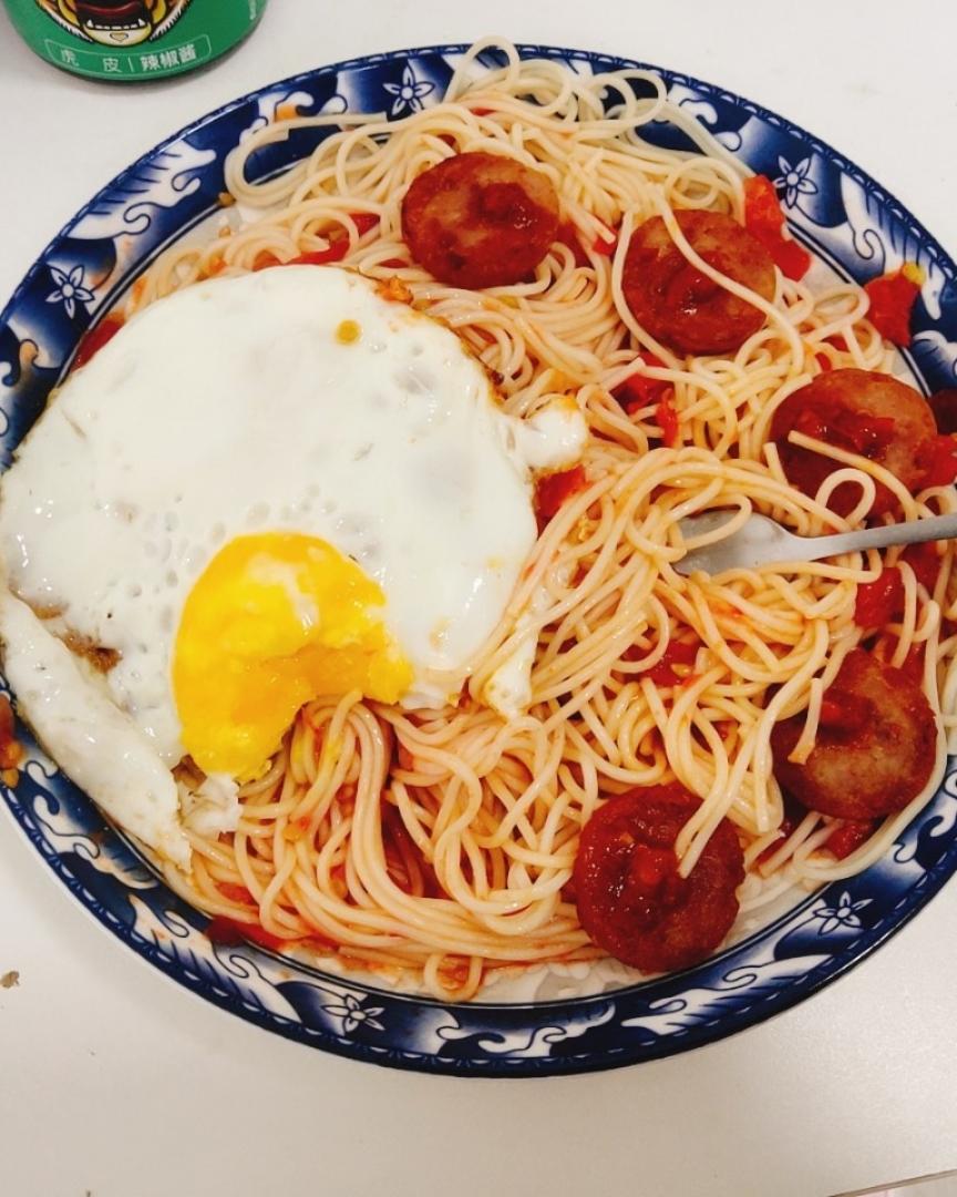 快手美味的番茄荷包蛋拌面