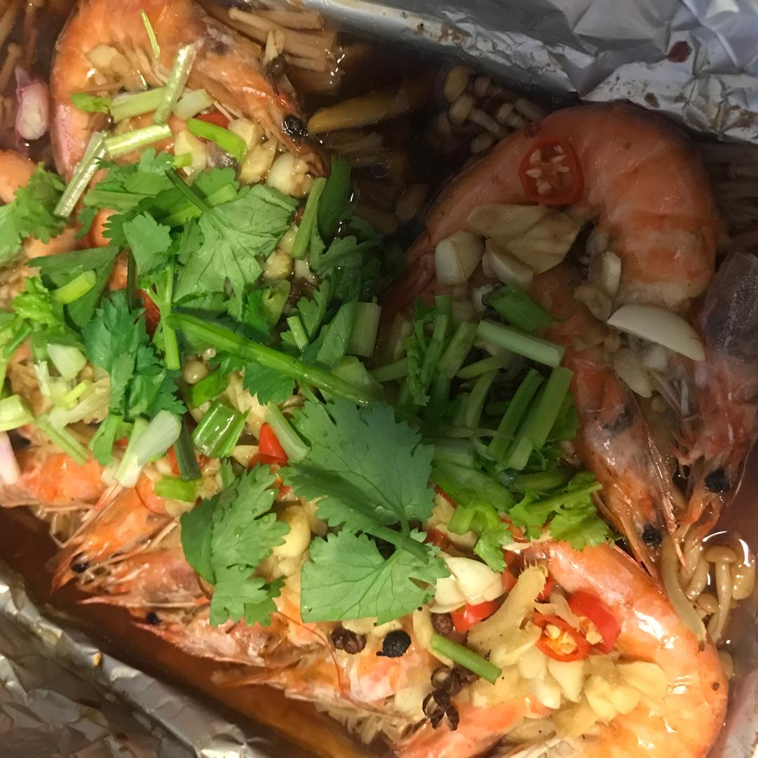 蒜蓉金针菇烤虾（烤箱）