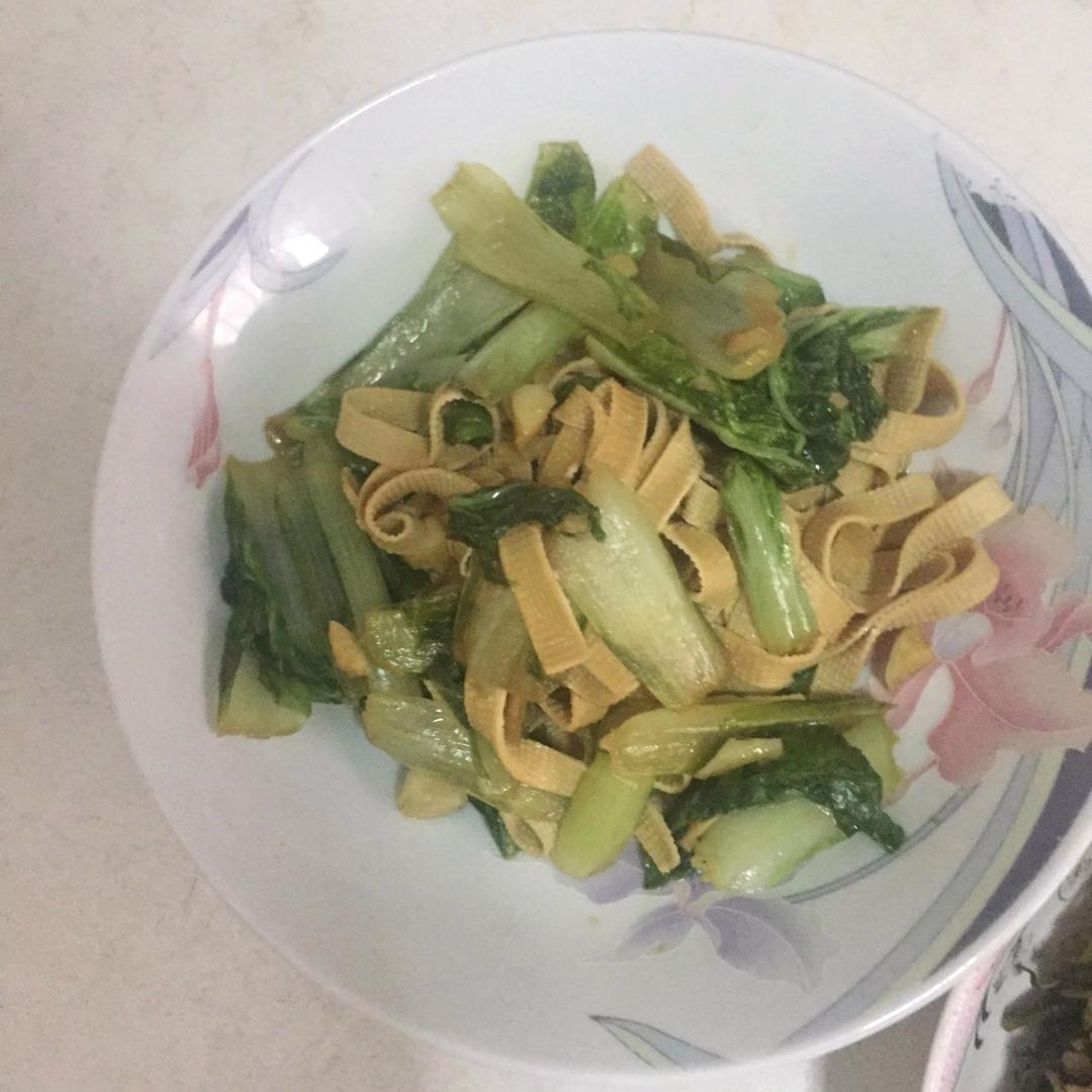 减脂餐《小白菜炒千张》