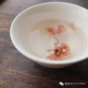 ❝kiki厨房❞ 情人节·爱的料理 樱花布丁的做法 步骤2