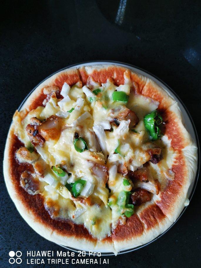 平底锅脆底香肠披萨