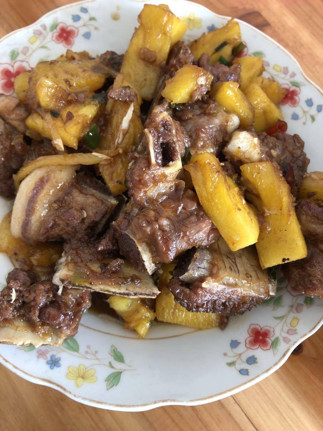 菠萝炒排骨