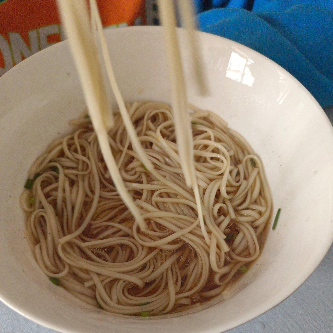 一碗热汤面