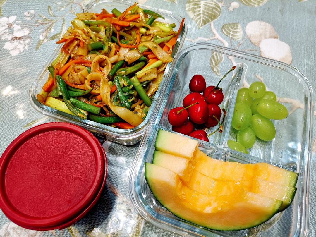 工作日的小确幸--某人的午餐便当🍱