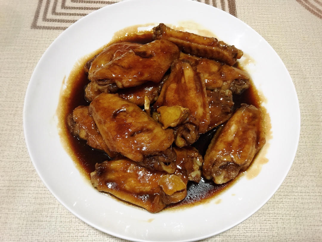 小栗鼠和她的伙伴们做的雪碧鸡翅