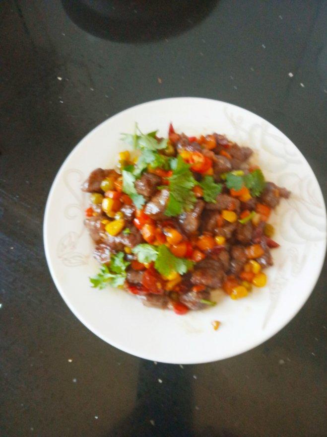 香辣五彩牛肉丁