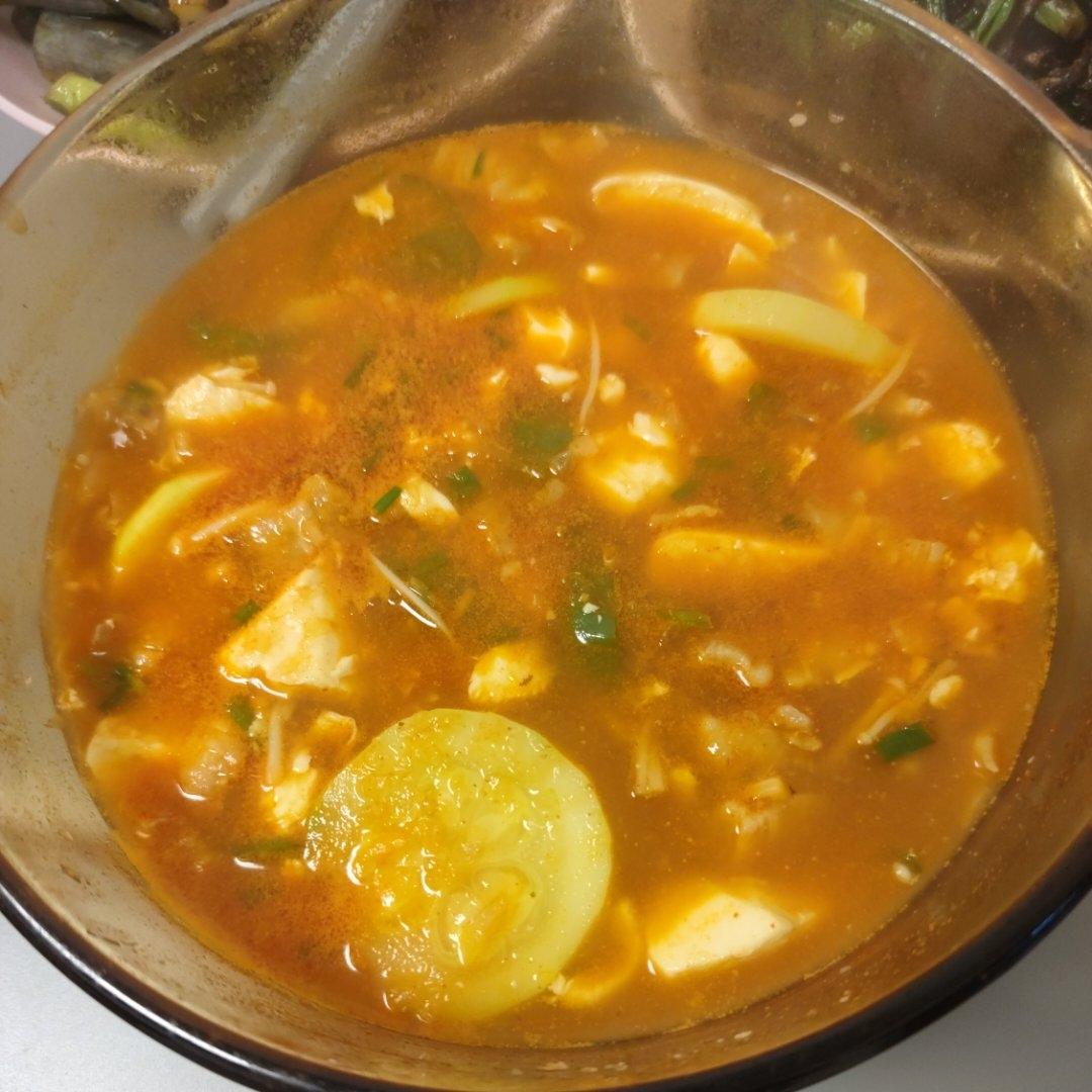 《梨泰院》韩式嫩豆腐汤