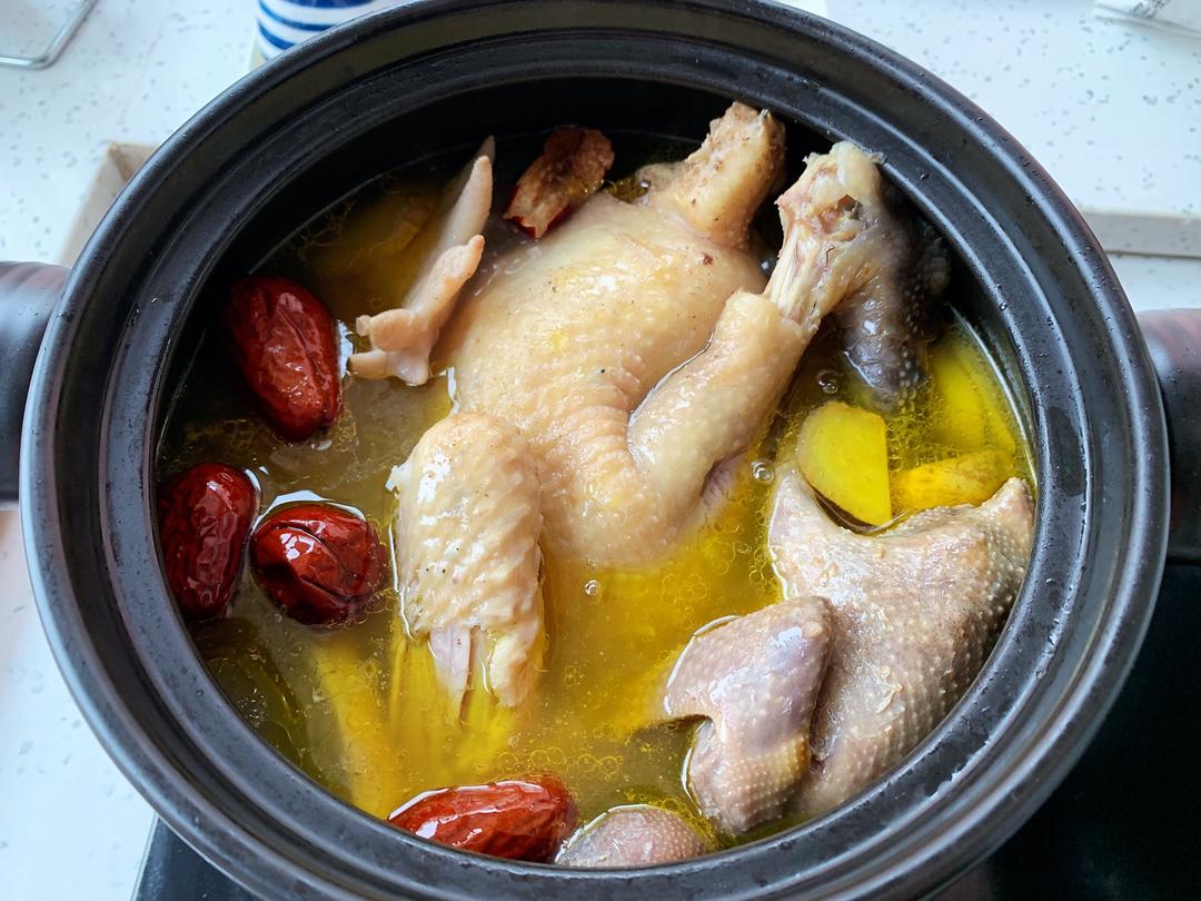 鹿茸党参鸽子土鸡汤的做法 步骤4