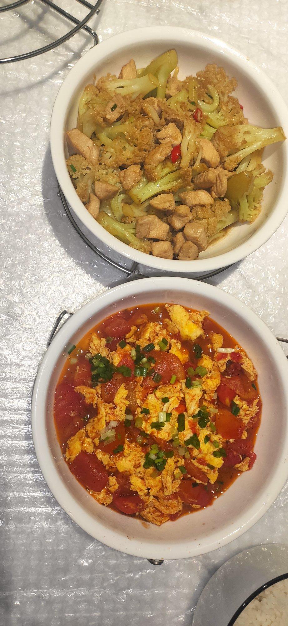 番茄炒鸡蛋（超浓的番茄味）